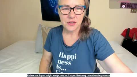 Snapshot of ladylanaxo chatting on 07-05-26, 04:07 Next Stream online show from 07-05-26, 04:07