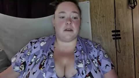 Snapshot of ladylynn13 chatting on 11-11-25, 10:32 LadyLynn13 online show from 11-11-25, 10:32