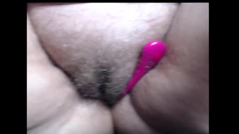 Snapshot of ladymature1 chatting on 12-11-24, 03:45 Billie online show from 12-11-24, 03:45