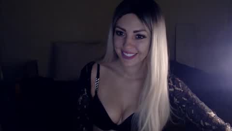 Snapshot of ladymoonlight8 chatting on 01-07-25, 01:35 Monika online show from 01-07-25, 01:35