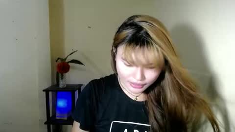 LILY online show from 05-06-26, 02:40
