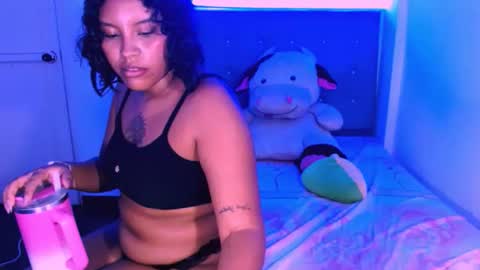 laura online show from 04-25-26, 12:46