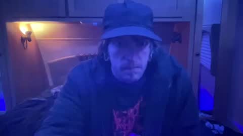 Snapshot of ladysoaker420 chatting on 02-17-25, 04:31 ladysoaker420 online show from 02-17-25, 04:31