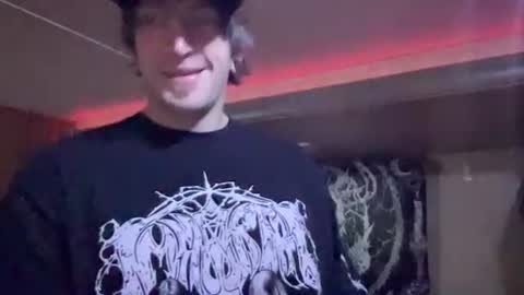 Snapshot of ladysoaker420 chatting on 02-19-25, 12:03 ladysoaker420 online show from 02-19-25, 12:03