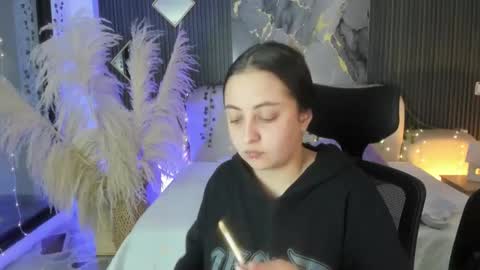 Lady  online show from 02-16-26, 03:57