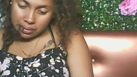 LadyXSnakes online show from 12-16-25, 08:41