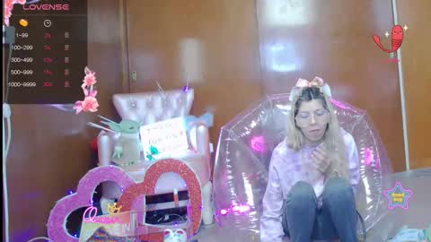 Skinnygirl online show from 03-15-26, 11:00