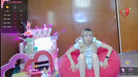 Skinnygirl online show from 04-12-26, 12:26