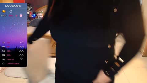 Snapshot of lagerthaa1 chatting on 12-10-24, 02:59 Arielle online show from 12-10-24, 02:59