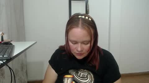  paola and a guest lol    online show from 09-19-25, 08:49