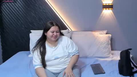    online show from 03-12-26, 10:16