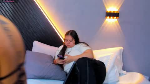    online show from 04-14-26, 12:27