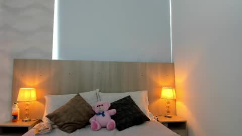 Snapshot of laia_cruz chatting on 10-31-25, 07:37 Laia Cruz online show from 10-31-25, 07:37