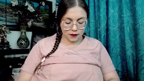 laia_hadid online show from 02-15-26, 12:29