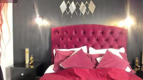 Laia  online show from 09-21-25, 12:40