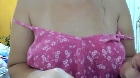 Snapshot of lailasensu chatting on 01-14-26, 12:33 LAILA online show from 01-14-26, 12:33