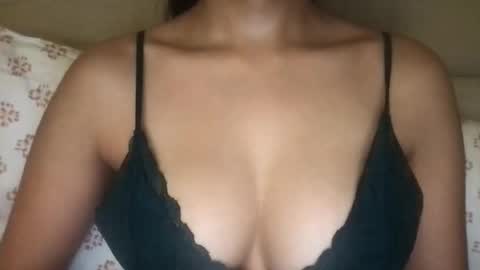 Laila Yousef online show from 12-16-25, 08:30