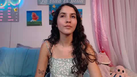 Snapshot of lailypink chatting on 12-15-24, 07:53 samanta online show from 12-15-24, 07:53