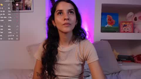 Snapshot of lailypink chatting on 06-11-26, 01:27 samanta online show from 06-11-26, 01:27