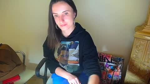 Snapshot of laimapinch_ chatting on 12-10-24, 02:39 Laima online show from 12-10-24, 02:39