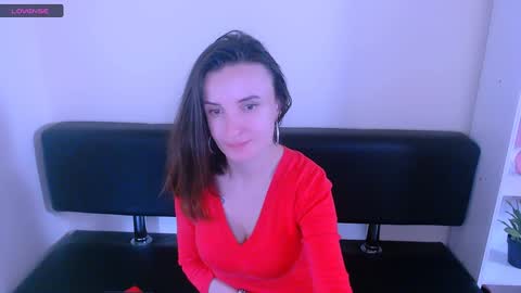 Snapshot of laimapinch_ chatting on 12-12-24, 03:27 Laima online show from 12-12-24, 03:27