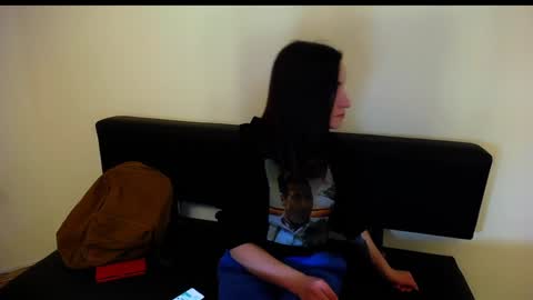 Snapshot of laimapinch_ chatting on 12-19-24, 01:29 Laima online show from 12-19-24, 01:29