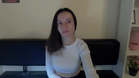 Snapshot of laimapinch_ chatting on 12-22-24, 07:11 Laima online show from 12-22-24, 07:11