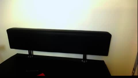 Snapshot of laimapinch_ chatting on 12-23-24, 05:11 Laima online show from 12-23-24, 05:11