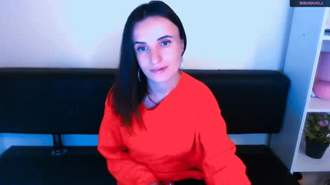 Snapshot of laimapinch_ chatting on 12-29-24, 11:07 Laima online show from 12-29-24, 11:07