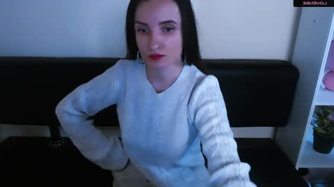 Snapshot of laimapinch_ chatting on 01-03-25, 04:48 Laima online show from 01-03-25, 04:48