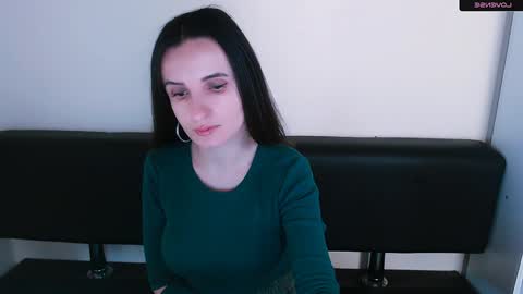 Snapshot of laimapinch_ chatting on 01-04-25, 09:10 Laima online show from 01-04-25, 09:10