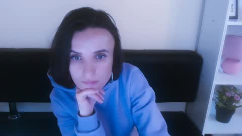 Snapshot of laimapinch_ chatting on 01-05-25, 04:27 Laima online show from 01-05-25, 04:27