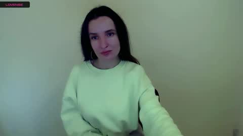 Snapshot of laimapinch_ chatting on 10-02-25, 07:26 Laima online show from 10-02-25, 07:26