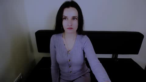 Snapshot of laimapinch_ chatting on 10-17-25, 07:00 Laima online show from 10-17-25, 07:00