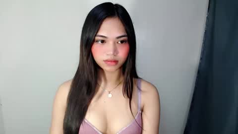 laire online show from 05-19-26, 06:09