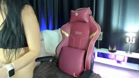 Snapshot of laisfantasy chatting on 01-30-25, 06:21 LaisFantasy online show from 01-30-25, 06:21
