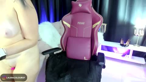 Snapshot of laisfantasy chatting on 02-05-25, 11:39 LaisFantasy online show from 02-05-25, 11:39