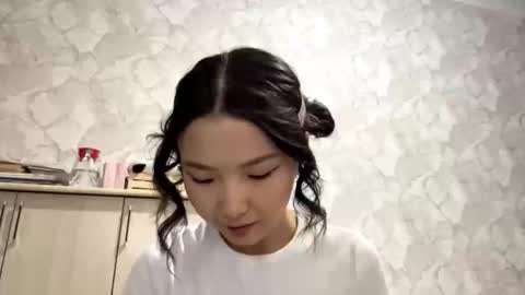 Snapshot of lakeishatimber chatting on 09-25-25, 03:05 Luna online show from 09-25-25, 03:05