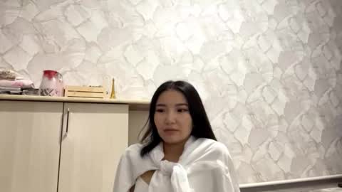Snapshot of lakeishatimber chatting on 10-11-25, 03:21 Luna online show from 10-11-25, 03:21