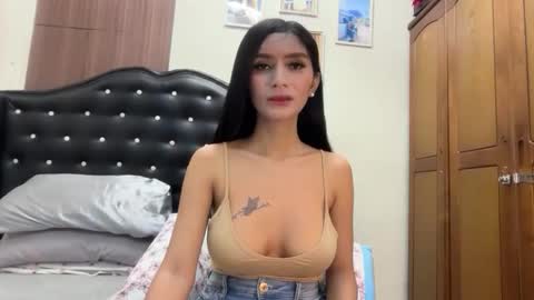 Snapshot of lakshmi_filipina chatting on 05-10-26, 05:51 kristine online show from 05-10-26, 05:51