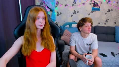 Snapshot of laksmrrr chatting on 12-17-24, 10:01 Lu  Alex online show from 12-17-24, 10:01