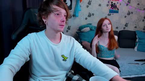 Snapshot of laksmrrr chatting on 01-08-25, 10:59 Lu  Alex online show from 01-08-25, 10:59