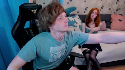 Snapshot of laksmrrr chatting on 10-09-25, 10:02 Lu  Alex online show from 10-09-25, 10:02