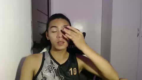 lalakinghugecock_2 online show from 10-17-25, 12:19