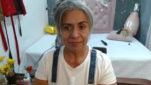 Snapshot of lalisha_96 chatting on 05-10-26, 01:55 lalisha online show from 05-10-26, 01:55