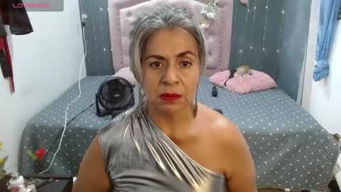 Snapshot of lalisha_96 chatting on 07-08-26, 12:48 lalisha online show from 07-08-26, 12:48