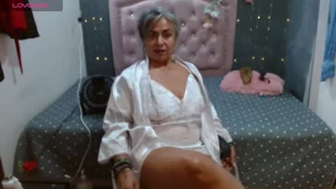 Snapshot of lalisha_96 chatting on 07-25-26, 10:40 lalisha online show from 07-25-26, 10:40