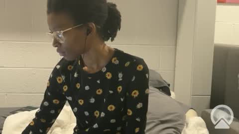 lalunevelvet online show from 02-10-25, 12:29