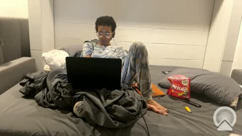 lalunevelvet online show from 02-12-25, 07:23