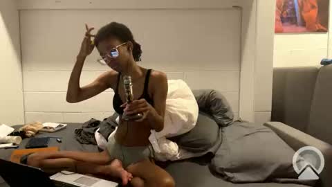 lalunevelvet online show from 02-21-25, 03:45